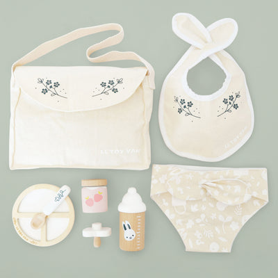 Le Toy Van Baby Doll Nursing Set Contents 