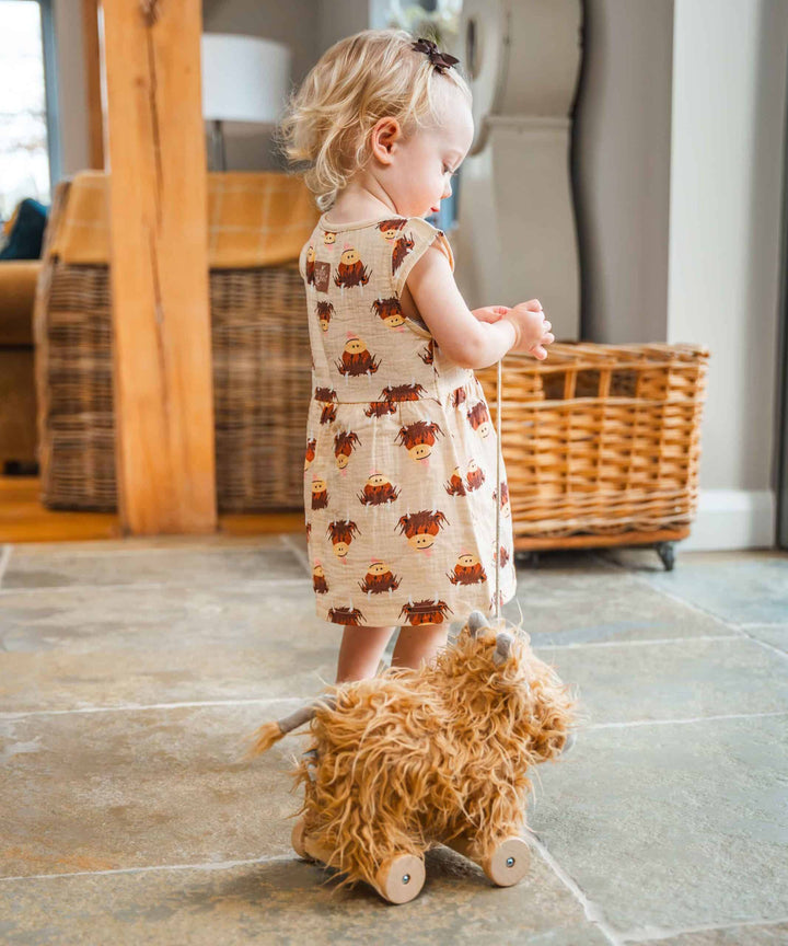 Hubert Highland Cow Pull Along Toy