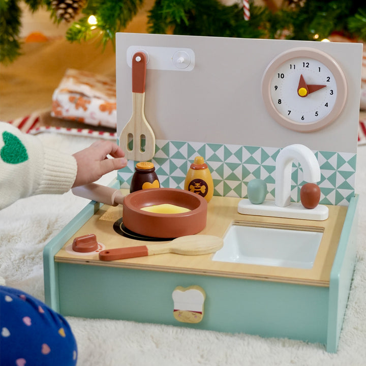 Tender Leaf Toys Wooden Kitchenette