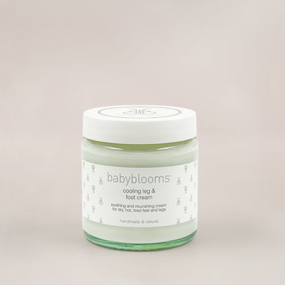 Mum-to-Be Skincare Pamper Gift - Gold