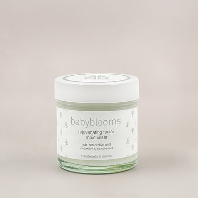 Mum-to-Be Skincare Pamper Gift - Gold