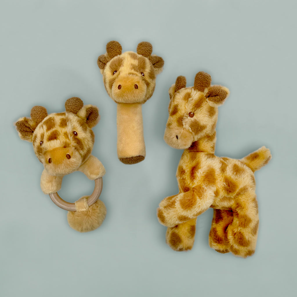 Personalised Three Little Giraffes Luxury New Baby Hamper - Neutral